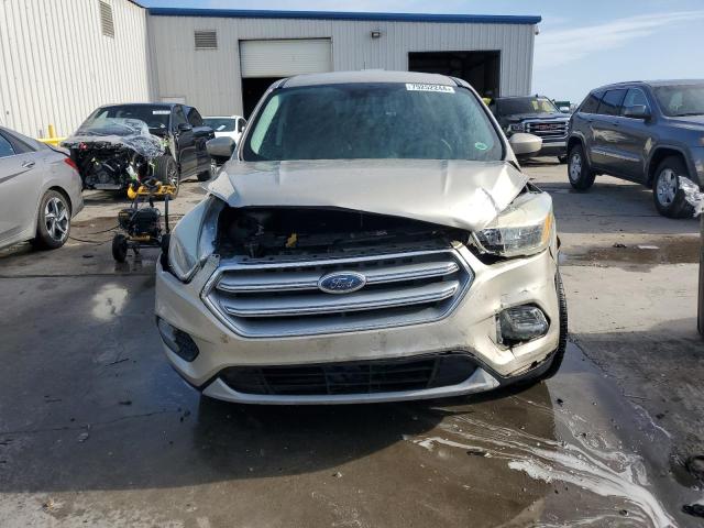 Photo 4 VIN: 1FMCU0GD7HUC72605 - FORD ESCAPE SE 