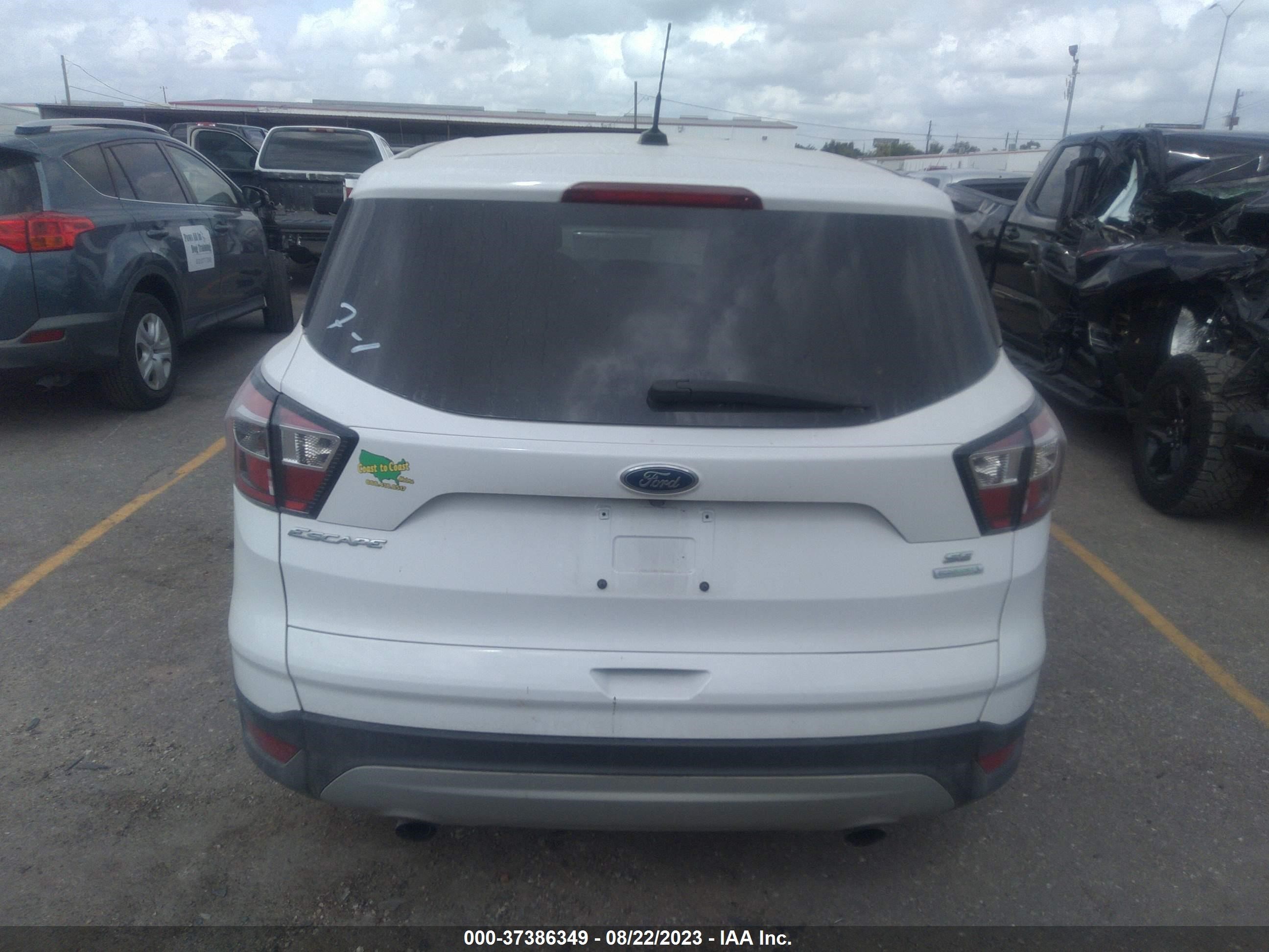 Photo 15 VIN: 1FMCU0GD7HUC86245 - FORD ESCAPE 