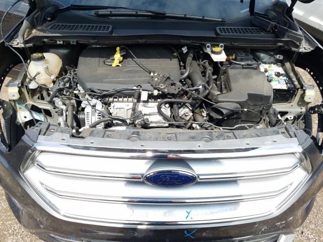 Photo 6 VIN: 1FMCU0GD7HUD44046 - FORD ESCAPE SE 