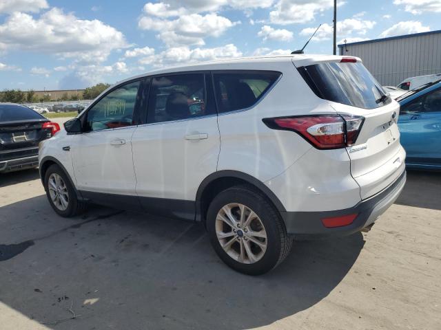 Photo 1 VIN: 1FMCU0GD7HUD67374 - FORD ESCAPE SE 