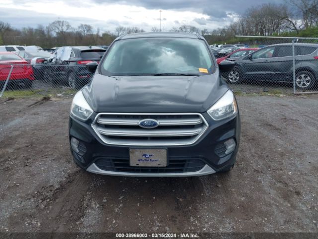 Photo 5 VIN: 1FMCU0GD7HUE21238 - FORD ESCAPE 