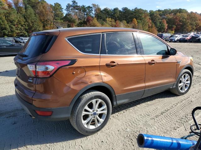 Photo 2 VIN: 1FMCU0GD7HUF03096 - FORD ESCAPE SE 