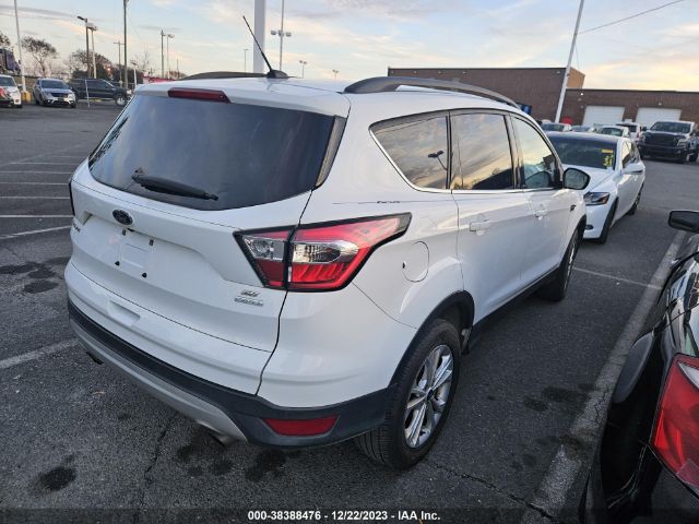 Photo 3 VIN: 1FMCU0GD7JUA10699 - FORD ESCAPE 