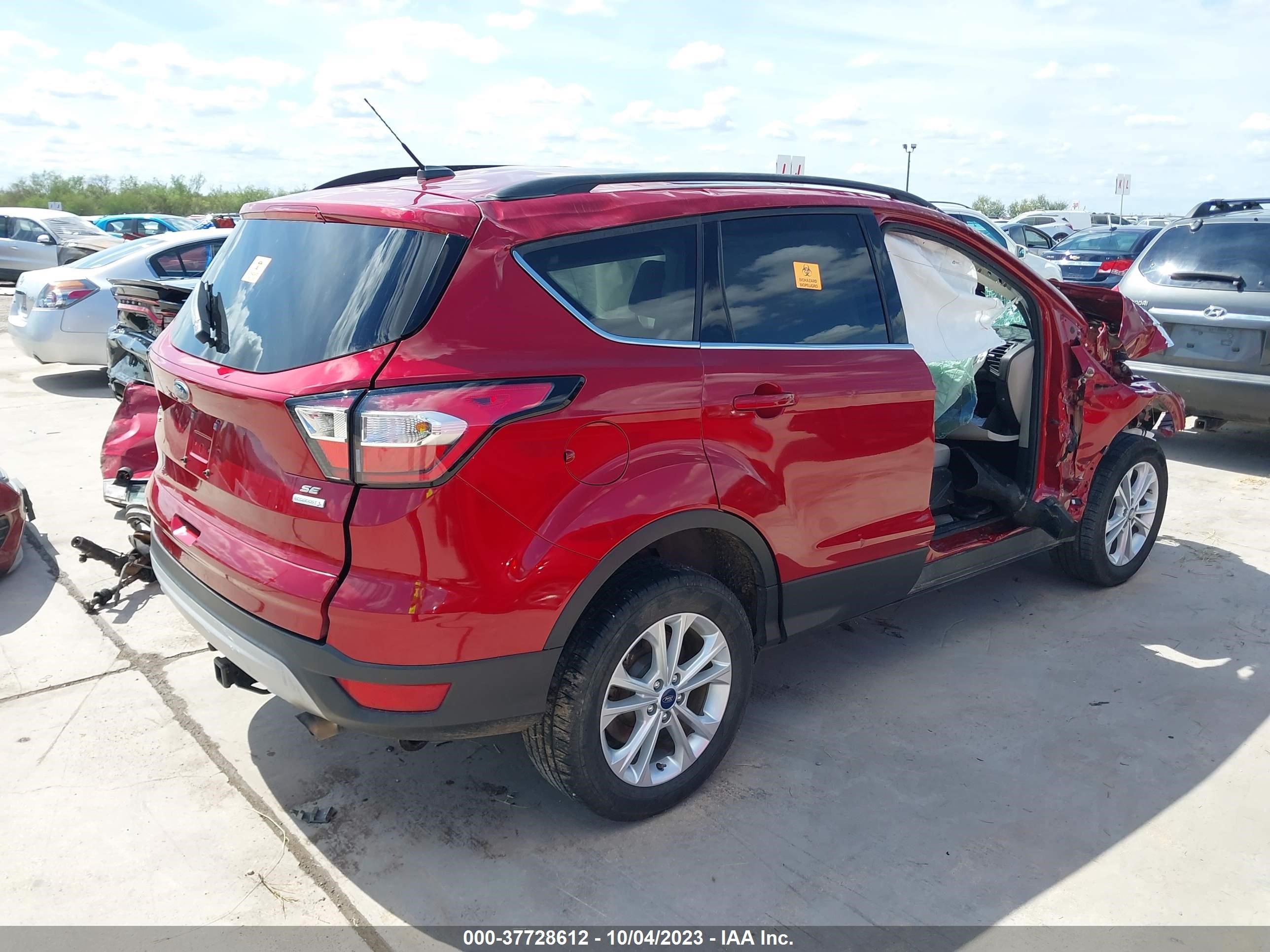 Photo 3 VIN: 1FMCU0GD7JUA54475 - FORD ESCAPE 