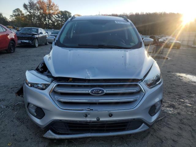 Photo 4 VIN: 1FMCU0GD7JUB05909 - FORD ESCAPE SE 