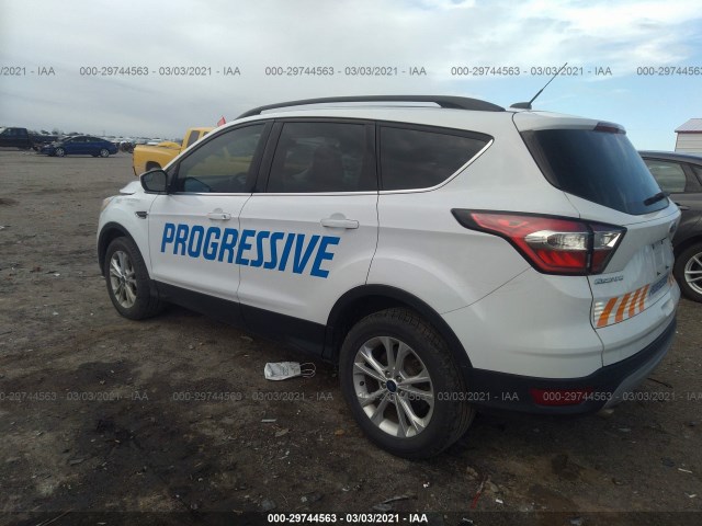 Photo 2 VIN: 1FMCU0GD7JUB17400 - FORD ESCAPE 