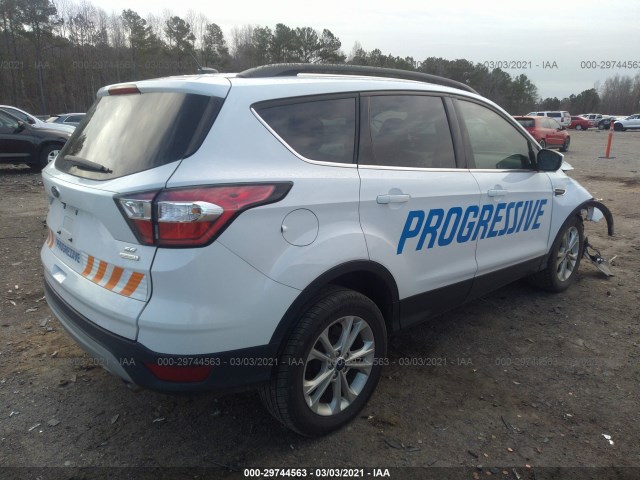 Photo 3 VIN: 1FMCU0GD7JUB17400 - FORD ESCAPE 