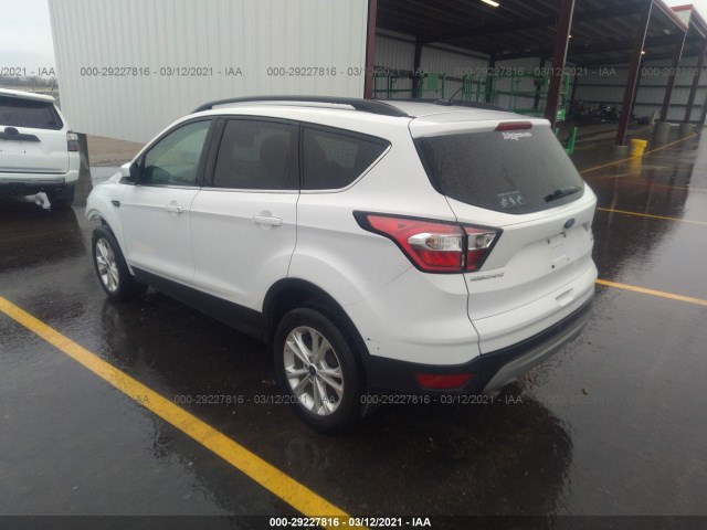 Photo 2 VIN: 1FMCU0GD7JUC10840 - FORD ESCAPE 