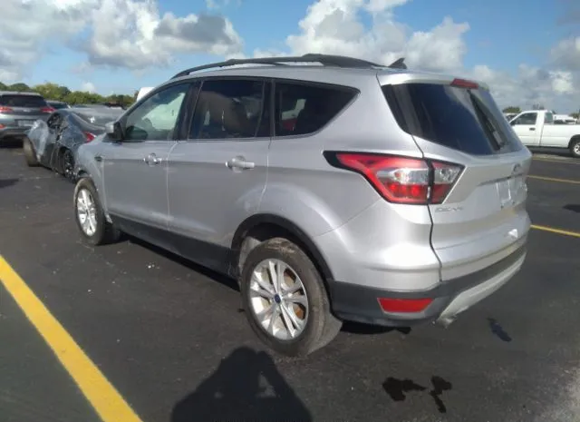 Photo 2 VIN: 1FMCU0GD7JUC90611 - FORD ESCAPE 