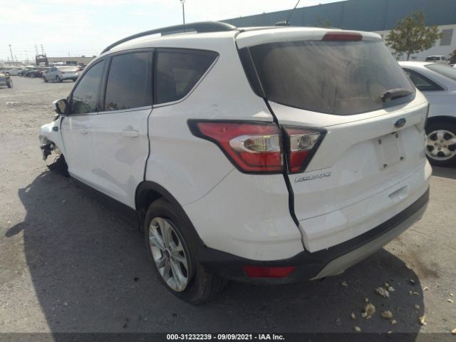 Photo 2 VIN: 1FMCU0GD7JUD22411 - FORD ESCAPE 