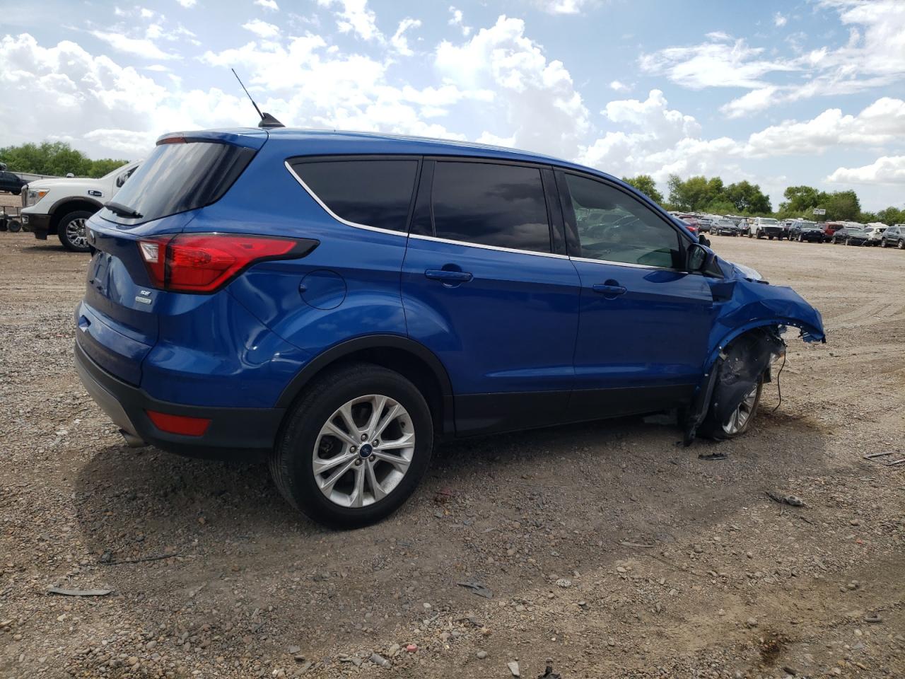 Photo 2 VIN: 1FMCU0GD7KUA41307 - FORD ESCAPE 