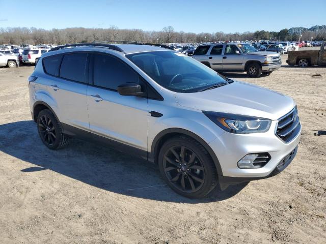 Photo 3 VIN: 1FMCU0GD8HUA36173 - FORD ESCAPE SE 