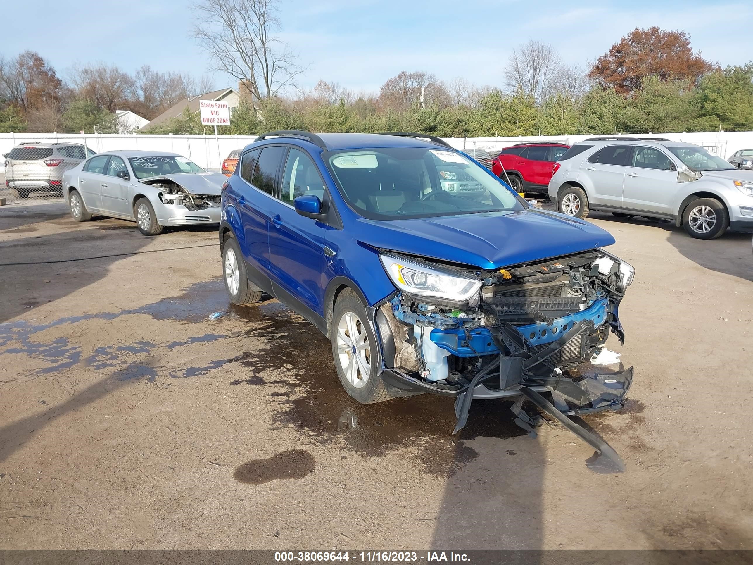 Photo 0 VIN: 1FMCU0GD8HUA38182 - FORD ESCAPE 