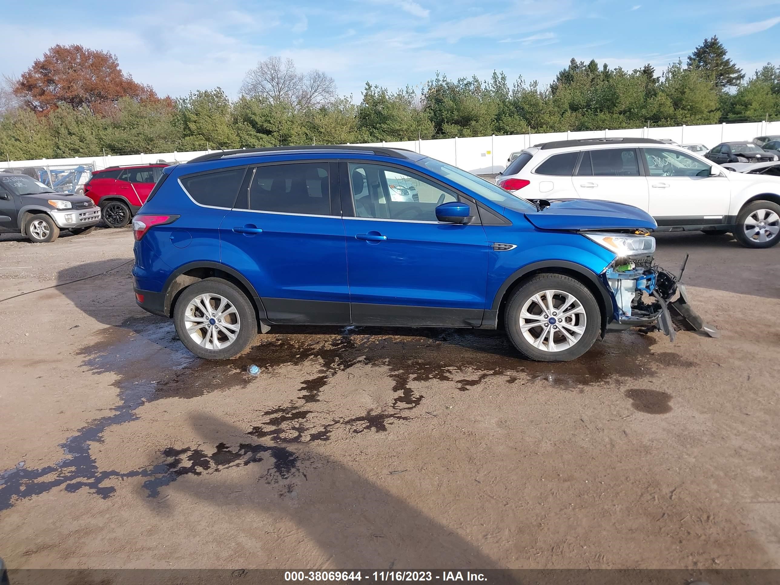 Photo 13 VIN: 1FMCU0GD8HUA38182 - FORD ESCAPE 