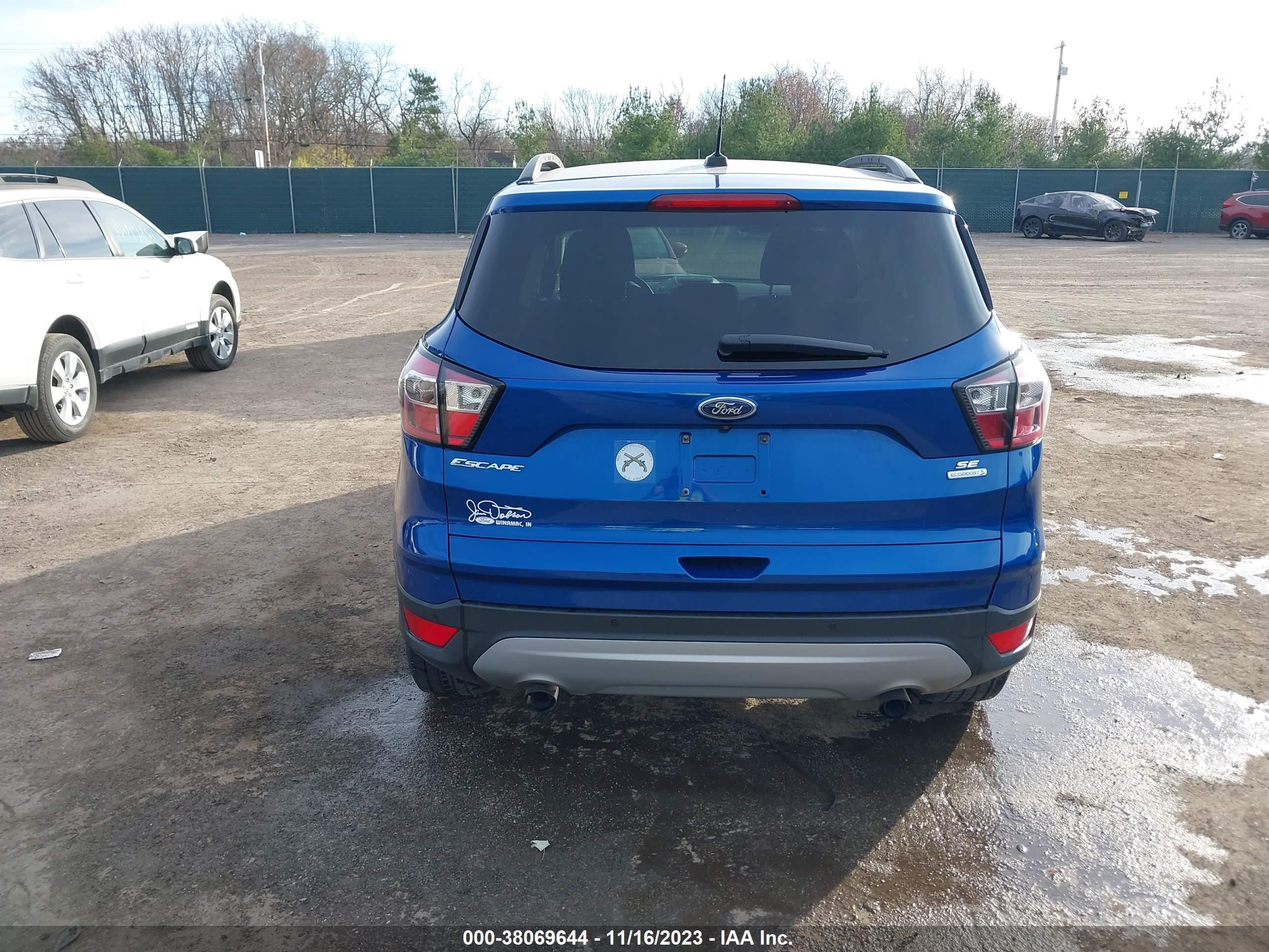 Photo 16 VIN: 1FMCU0GD8HUA38182 - FORD ESCAPE 