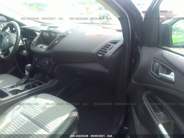 Photo 4 VIN: 1FMCU0GD8HUA45648 - FORD ESCAPE 