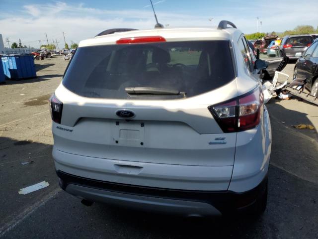 Photo 5 VIN: 1FMCU0GD8HUA68623 - FORD ESCAPE 