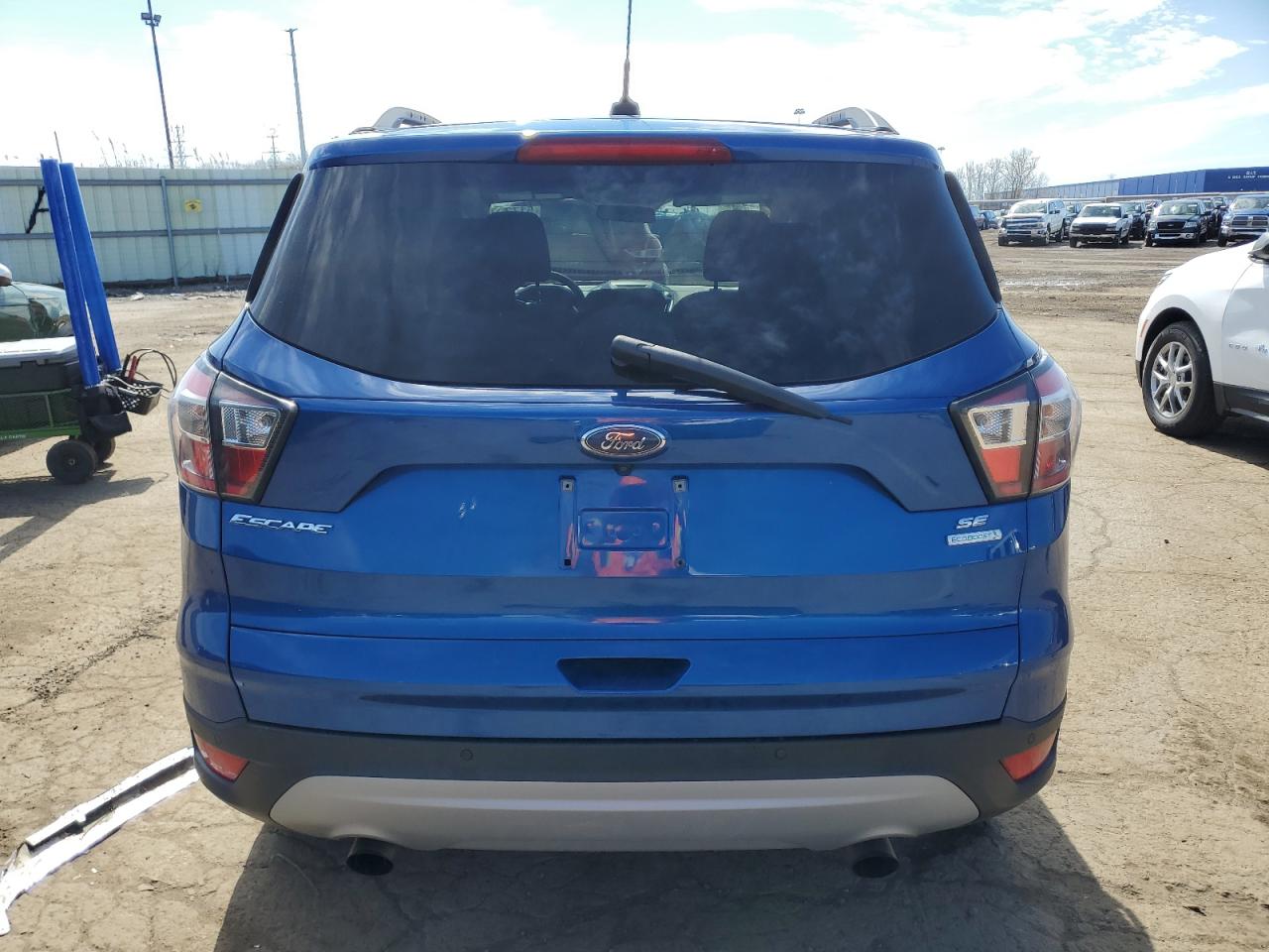 Photo 5 VIN: 1FMCU0GD8HUA79041 - FORD ESCAPE 