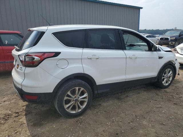 Photo 2 VIN: 1FMCU0GD8HUC28564 - FORD ESCAPE SE 