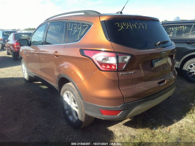 Photo 2 VIN: 1FMCU0GD8HUD76844 - FORD ESCAPE 