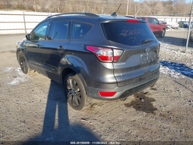 Photo 2 VIN: 1FMCU0GD8JUA07634 - FORD ESCAPE 