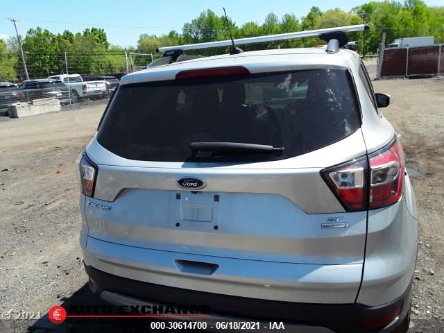 Photo 5 VIN: 1FMCU0GD8JUA35479 - FORD ESCAPE 