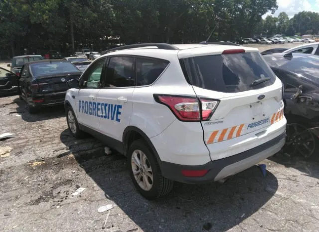 Photo 2 VIN: 1FMCU0GD8JUB17406 - FORD ESCAPE 