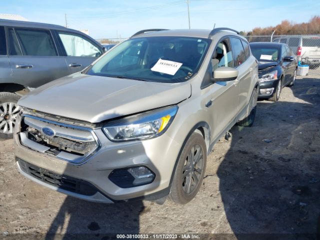 Photo 1 VIN: 1FMCU0GD8JUB34948 - FORD ESCAPE 