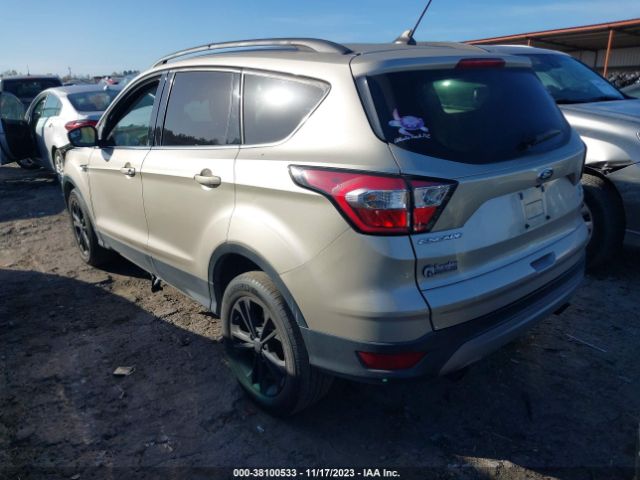 Photo 2 VIN: 1FMCU0GD8JUB34948 - FORD ESCAPE 