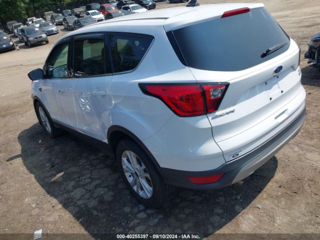 Photo 2 VIN: 1FMCU0GD8KUA11006 - FORD ESCAPE 