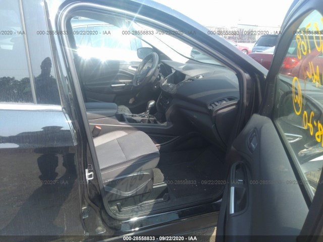 Photo 4 VIN: 1FMCU0GD8KUA45723 - FORD ESCAPE 