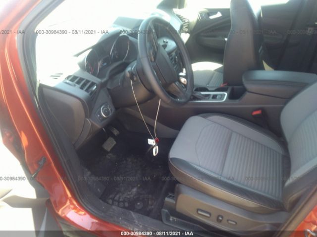 Photo 4 VIN: 1FMCU0GD8KUA63607 - FORD ESCAPE 