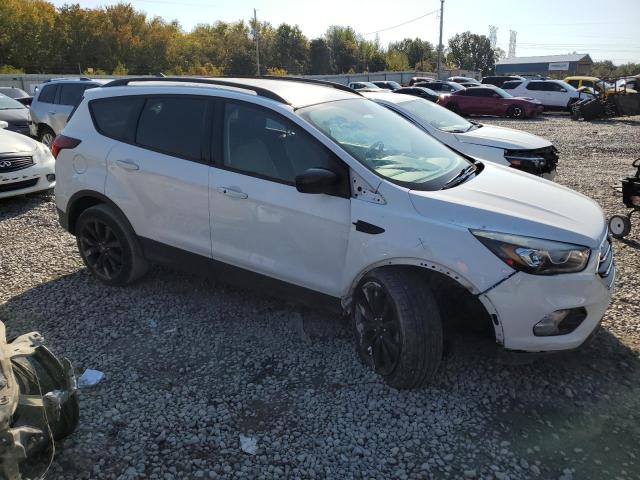 Photo 3 VIN: 1FMCU0GD8KUB74948 - FORD ESCAPE SE 