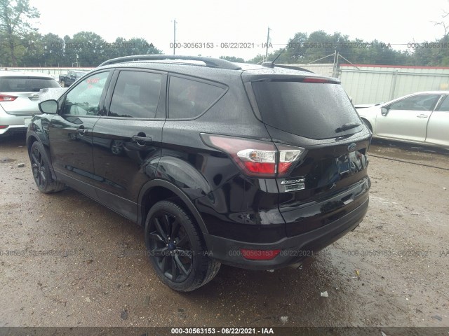 Photo 2 VIN: 1FMCU0GD9HUA16644 - FORD ESCAPE 