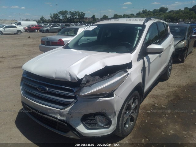 Photo 1 VIN: 1FMCU0GD9HUA87908 - FORD ESCAPE 