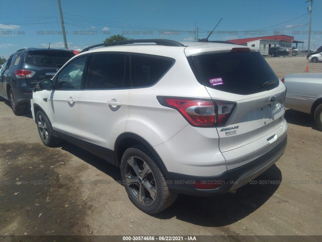 Photo 2 VIN: 1FMCU0GD9HUA87908 - FORD ESCAPE 