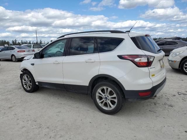 Photo 1 VIN: 1FMCU0GD9HUA99217 - FORD ESCAPE 