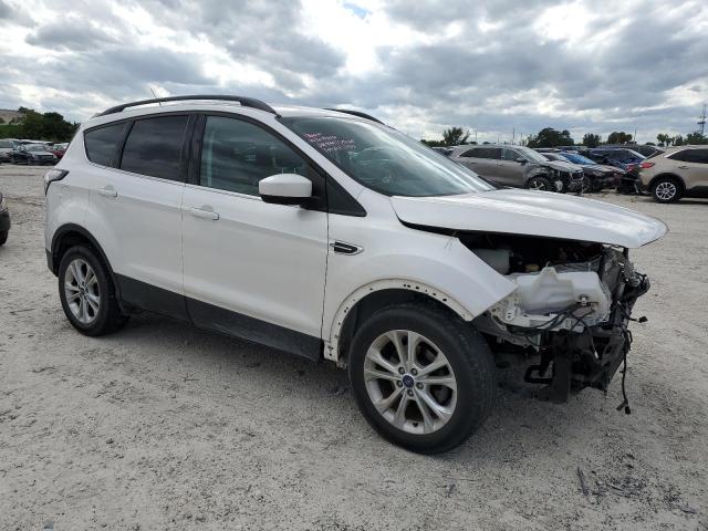 Photo 3 VIN: 1FMCU0GD9HUA99217 - FORD ESCAPE 