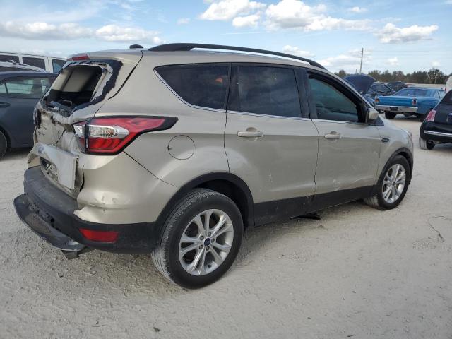 Photo 2 VIN: 1FMCU0GD9HUB01323 - FORD ESCAPE SE 