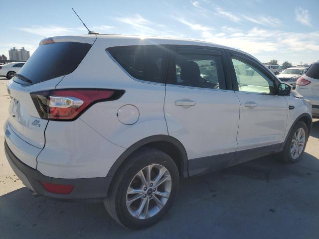 Photo 2 VIN: 1FMCU0GD9HUB02729 - FORD ESCAPE SE 