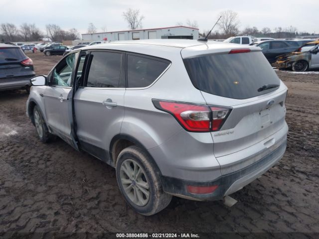 Photo 2 VIN: 1FMCU0GD9HUB28781 - FORD ESCAPE 