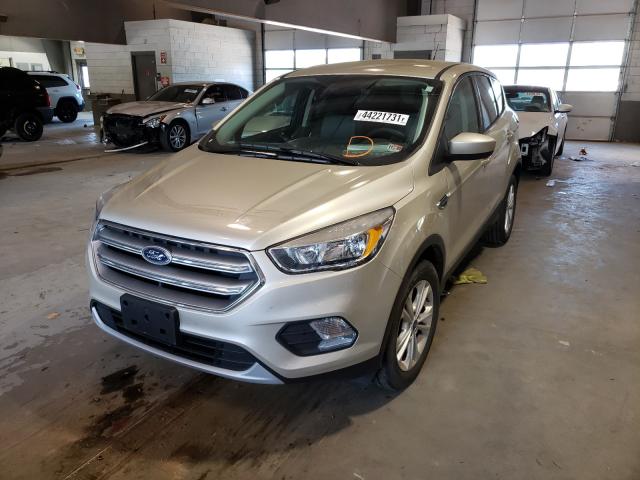 Photo 1 VIN: 1FMCU0GD9HUB37223 - FORD ESCAPE SE 