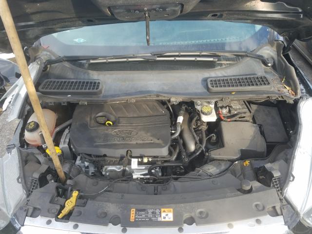 Photo 6 VIN: 1FMCU0GD9HUB46102 - FORD ESCAPE SE 