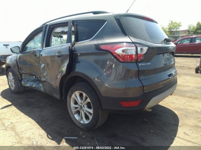 Photo 2 VIN: 1FMCU0GD9HUB77382 - FORD ESCAPE 