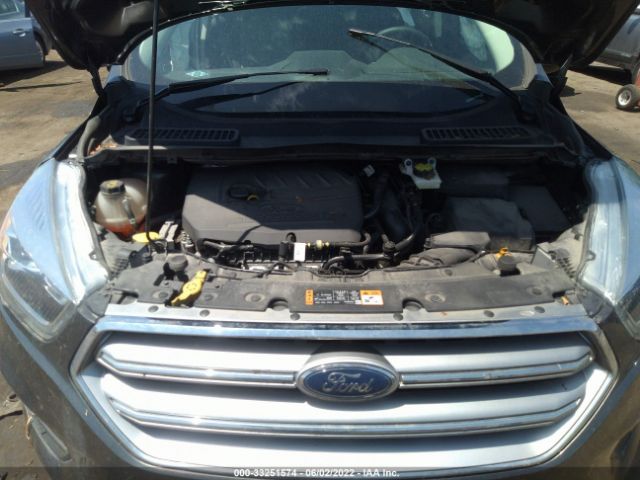 Photo 9 VIN: 1FMCU0GD9HUB77382 - FORD ESCAPE 