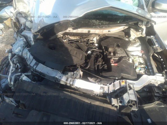 Photo 9 VIN: 1FMCU0GD9HUB99947 - FORD ESCAPE 