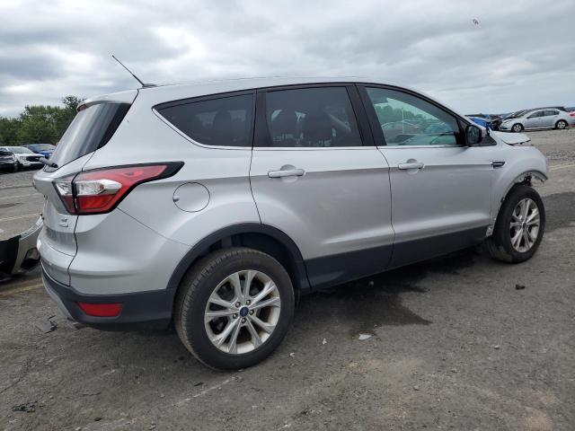 Photo 2 VIN: 1FMCU0GD9HUC91821 - FORD ESCAPE SE 