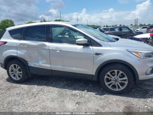 Photo 5 VIN: 1FMCU0GD9HUE17076 - FORD ESCAPE 