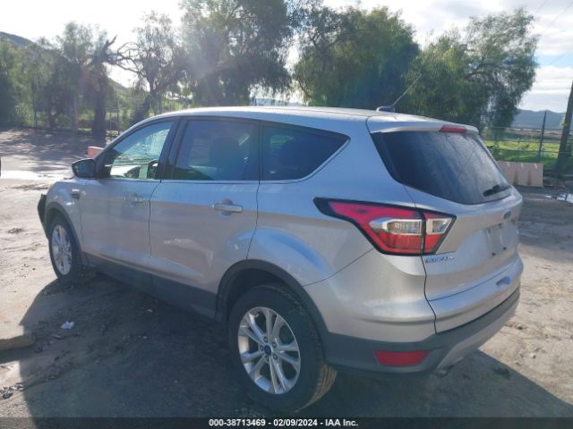 Photo 2 VIN: 1FMCU0GD9HUE39966 - FORD ESCAPE 