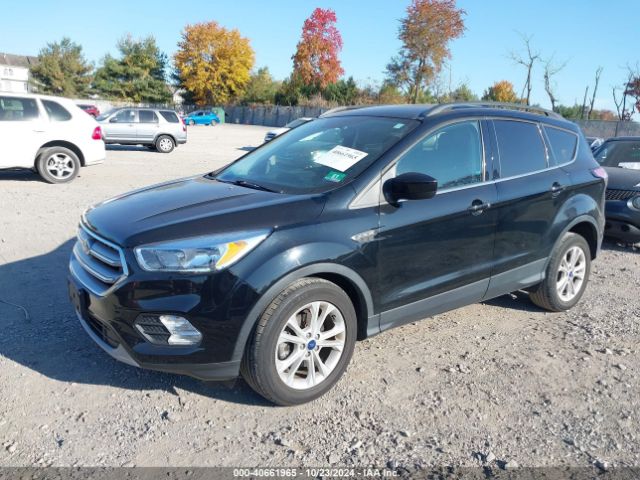 Photo 1 VIN: 1FMCU0GD9JUA15869 - FORD ESCAPE 